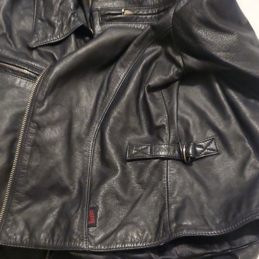 Guess Women's Black Genuine Leather Zip Jacket With Zippered Chest Pockets - Picture 16 of 16